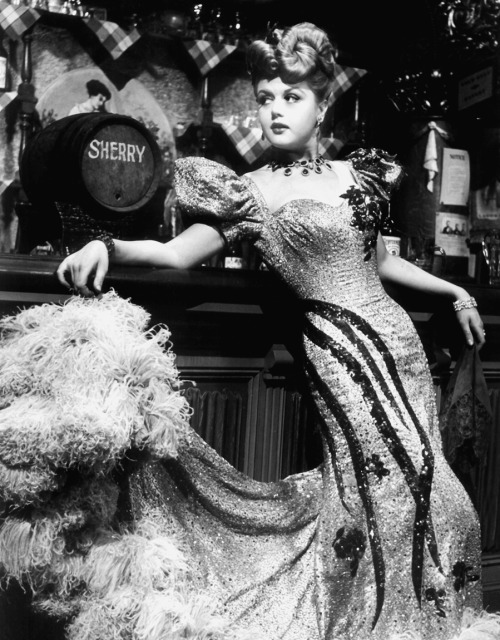 Angela Lansbury in “The Harvey Girls”, 1946