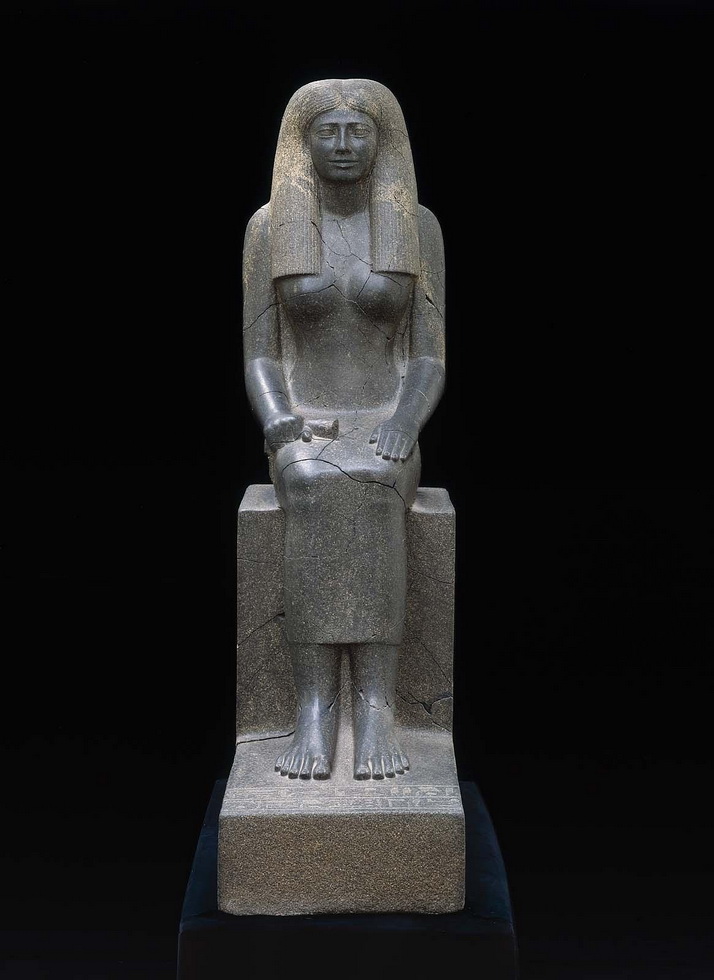 Statue of Lady Sennuwy